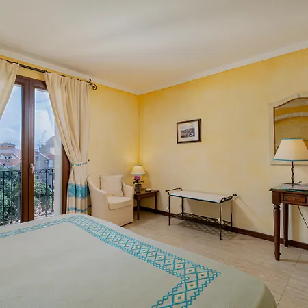 Szálloda La Vecchia Fonte Boutique Palau