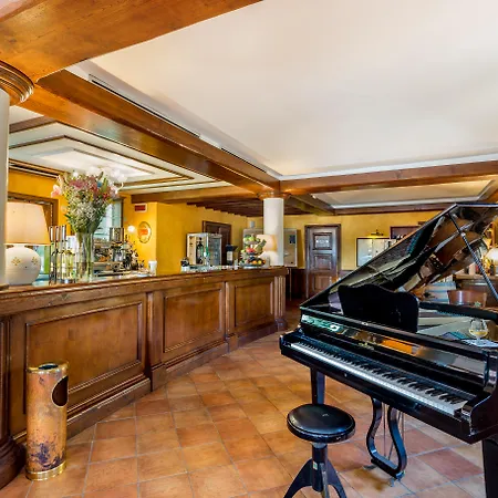 La Vecchia Fonte Boutique Szálloda Palau