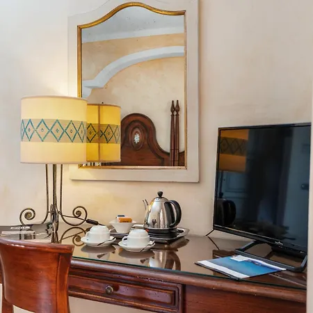 La Vecchia Fonte Boutique