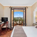 Ξενοδοχείο La Vecchia Fonte Boutique 4*