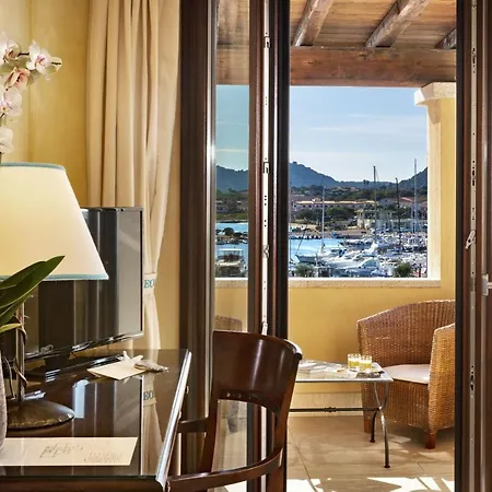La Vecchia Fonte Boutique Hotel 4*