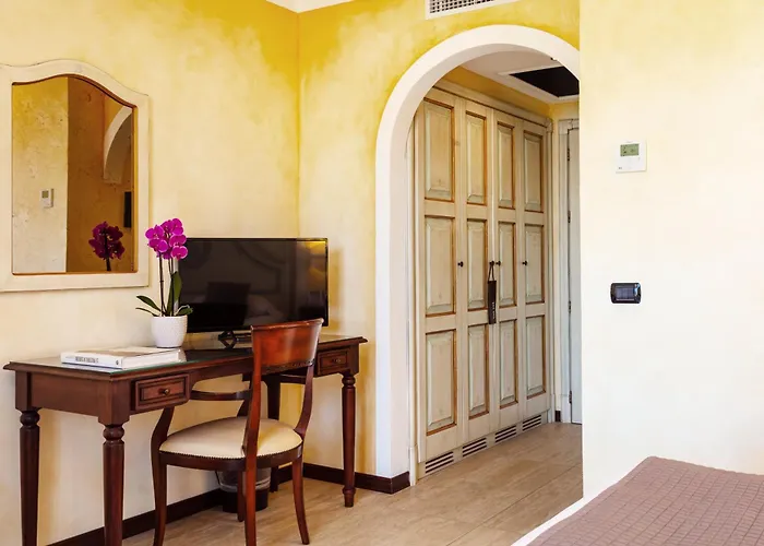 La Vecchia Fonte Boutique 4*